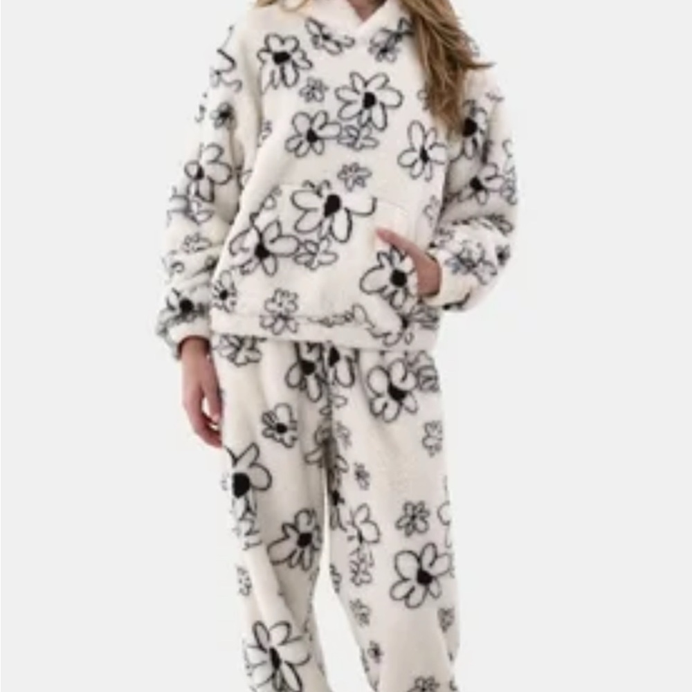 Ivory & black floral fleece pull over hoodie XL 
matching pants size small